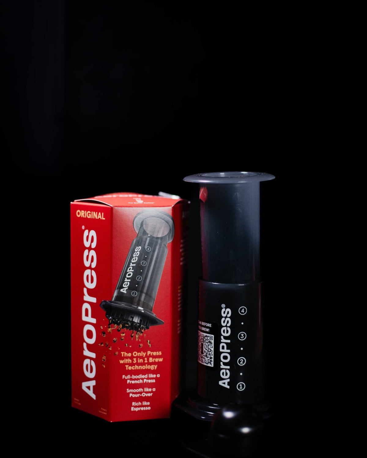 AeroPress Classic manual coffee maker with plunger chamber and filter cap