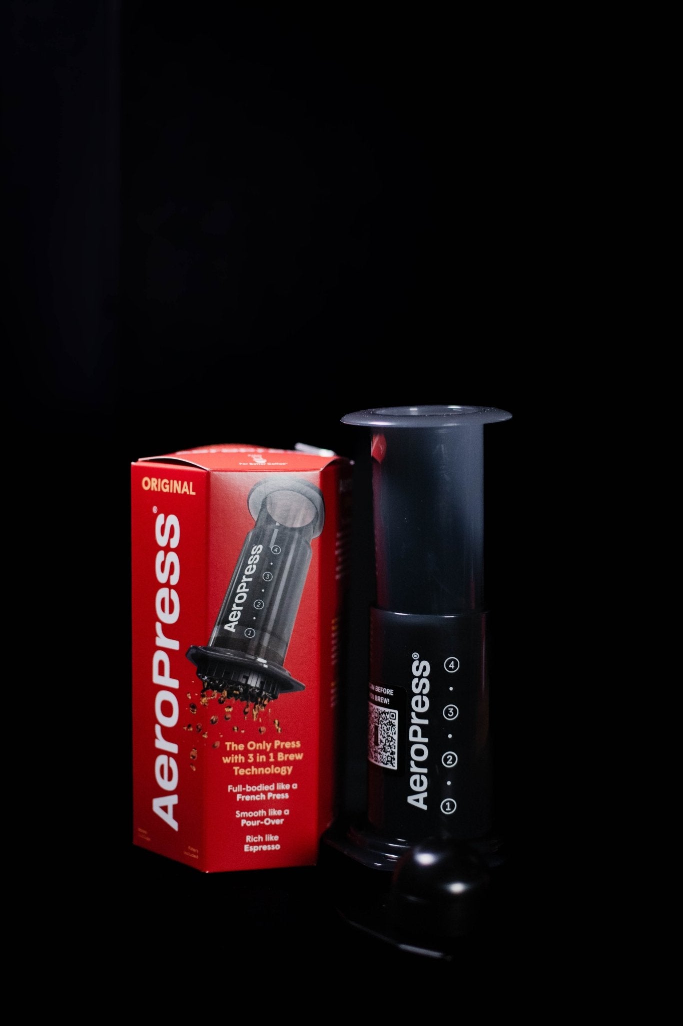 AeroPress Classic manual coffee maker with plunger chamber and filter cap